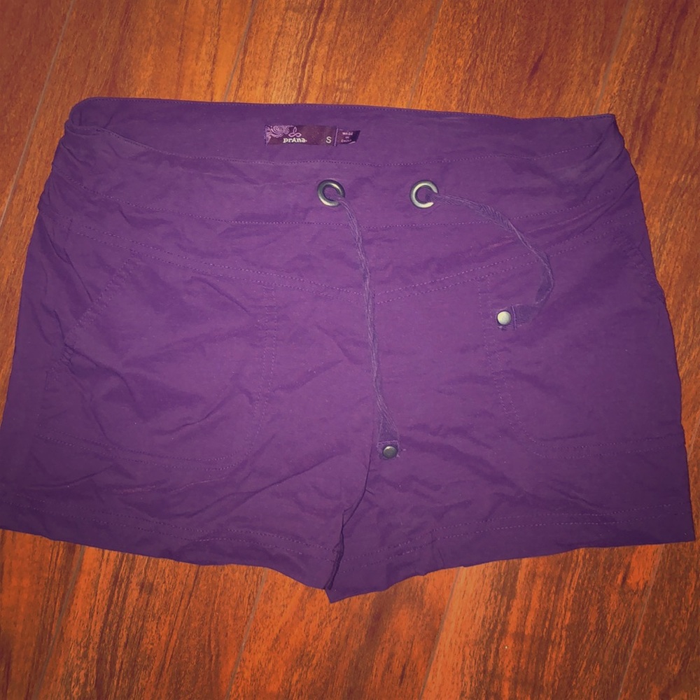 Prana shorts, size S